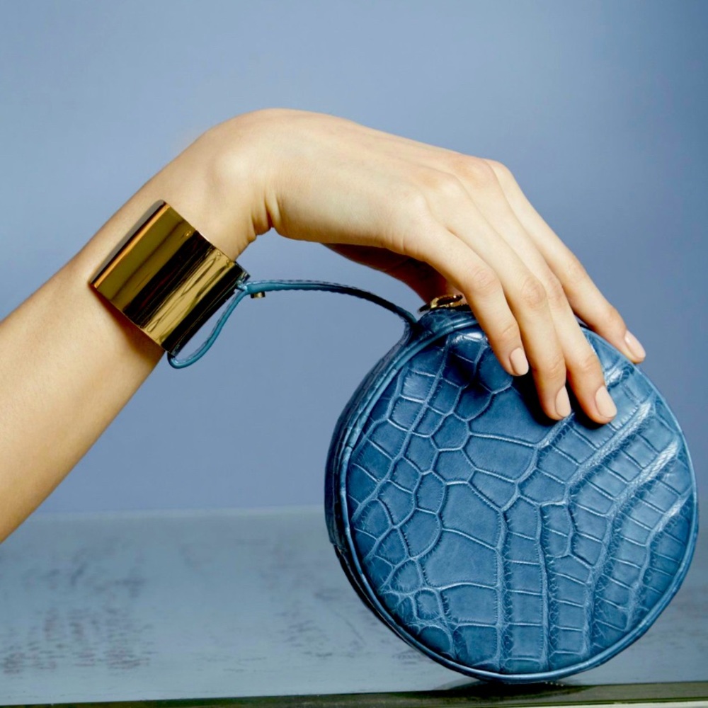 Perrin Paris Le Rond Clutch In navy croc Leather